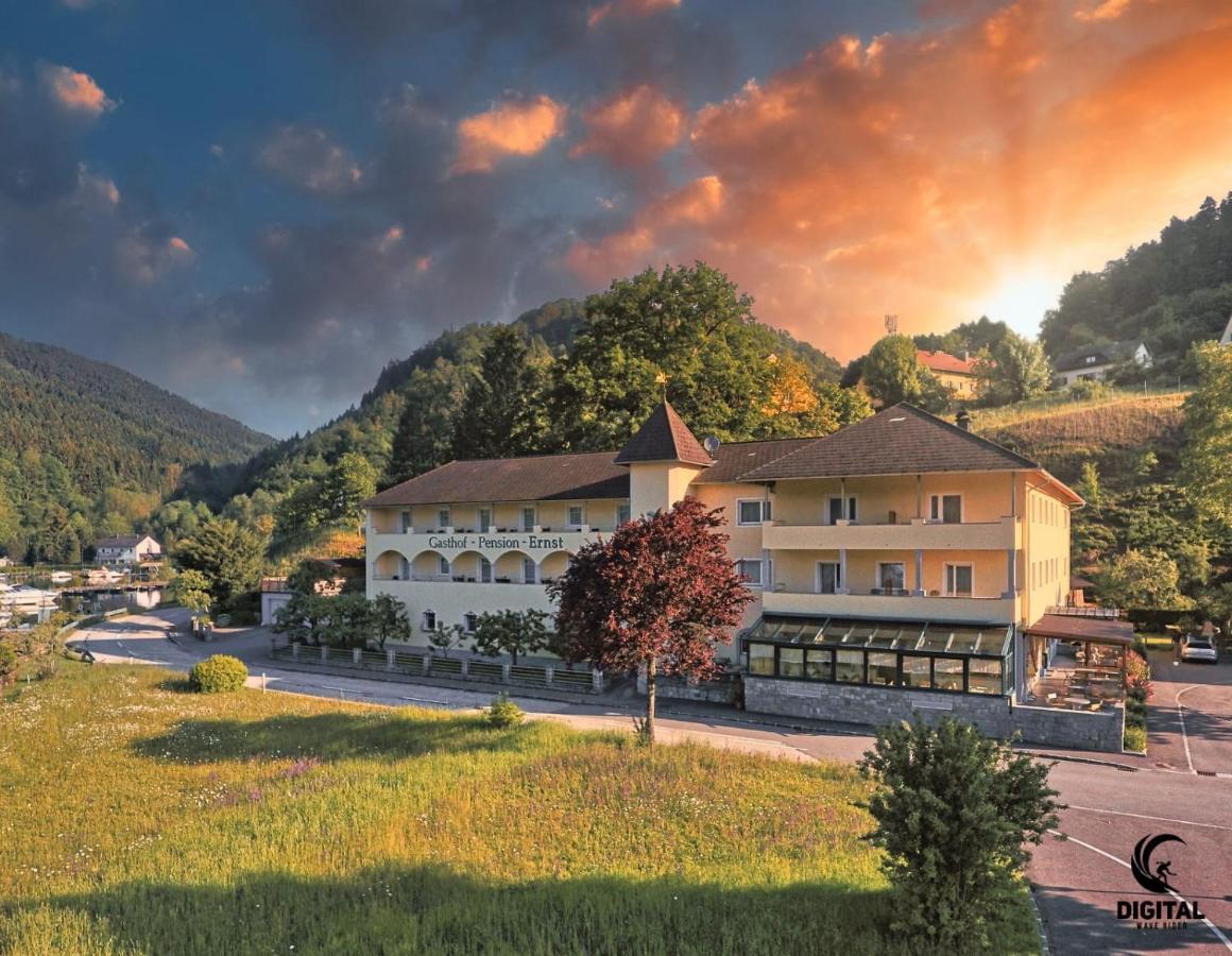 Gasthof - Landhotel Ernst Untermuhl Екстериор снимка