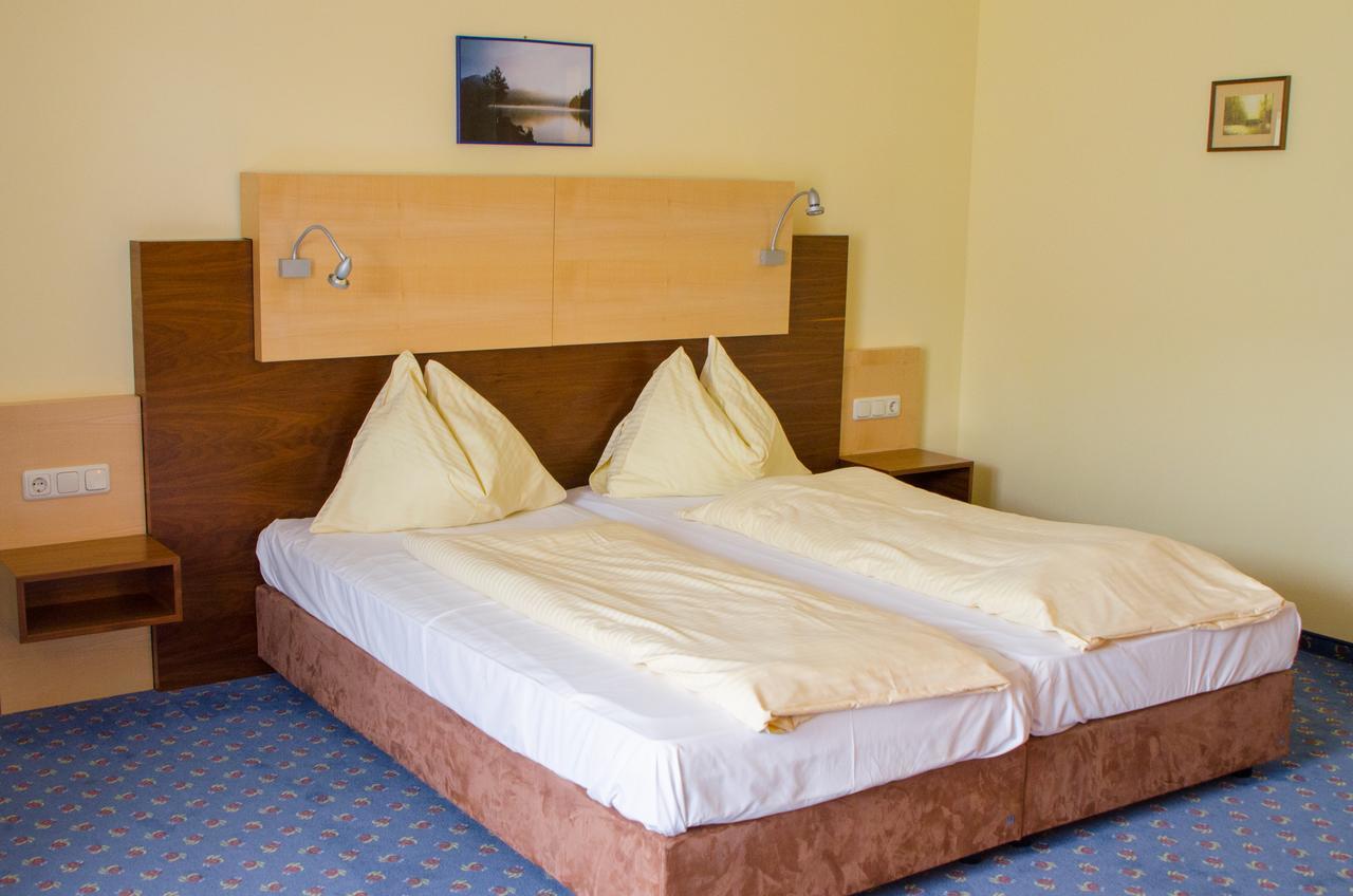 Gasthof - Landhotel Ernst Untermuhl Екстериор снимка