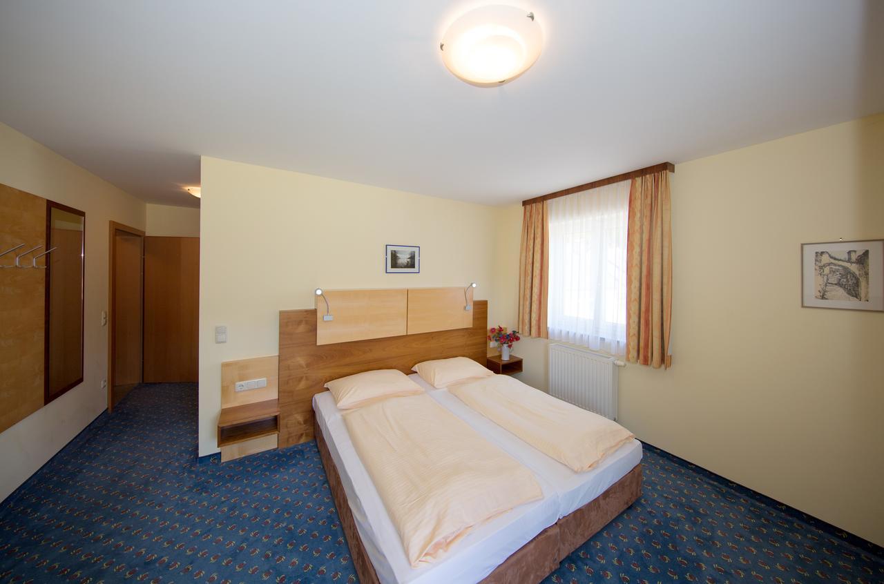 Gasthof - Landhotel Ernst Untermuhl Екстериор снимка