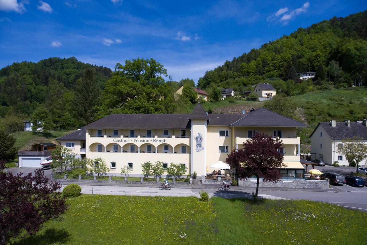 Gasthof - Landhotel Ernst Untermuhl Екстериор снимка