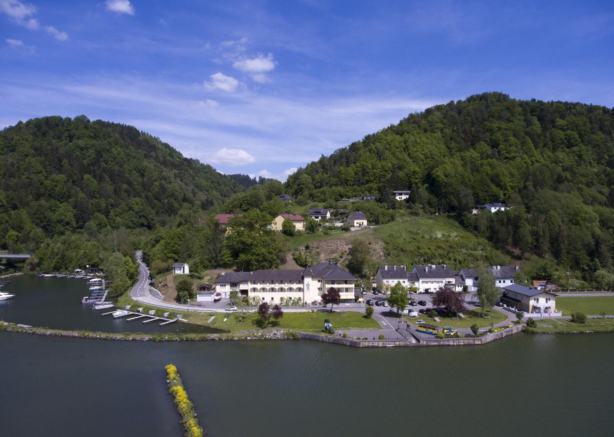 Gasthof - Landhotel Ernst Untermuhl Екстериор снимка